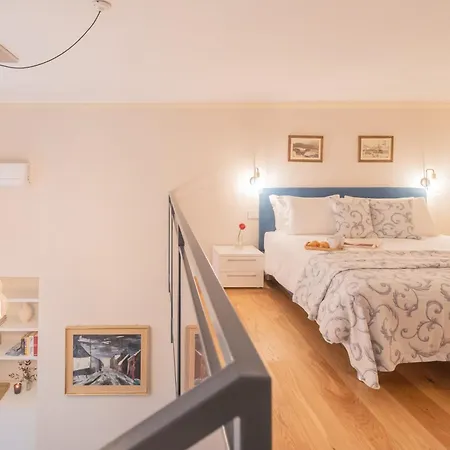 Cinque Giornate 70 By Rent Апартаменты *