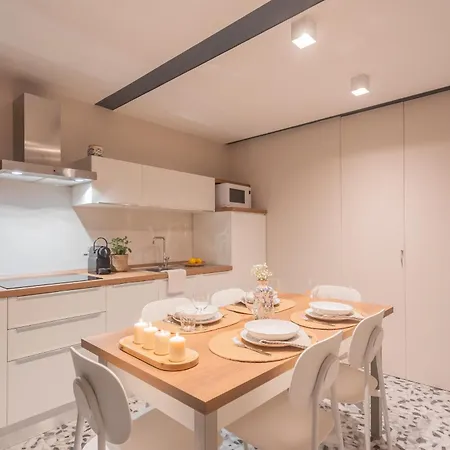 Appartement Cinque Giornate 70 By Rent Como